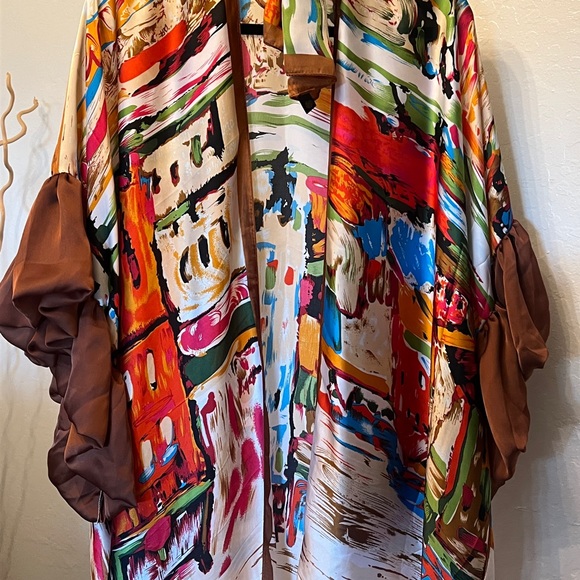 Graffiti print Kimono with self tie - Picture 7 of 7